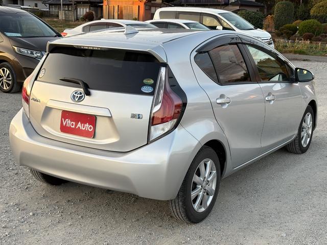 アクア Ｇブラックソフトレザーセレクション　ＳＤナビ　ワンセグＴＶ　スマートキー　ＬＥＤヘッドライト　Ｂｌｕｅｔｏｏｔｈ　クルコン　純正１５インチアルミ　ＥＴＣ（13枚目）