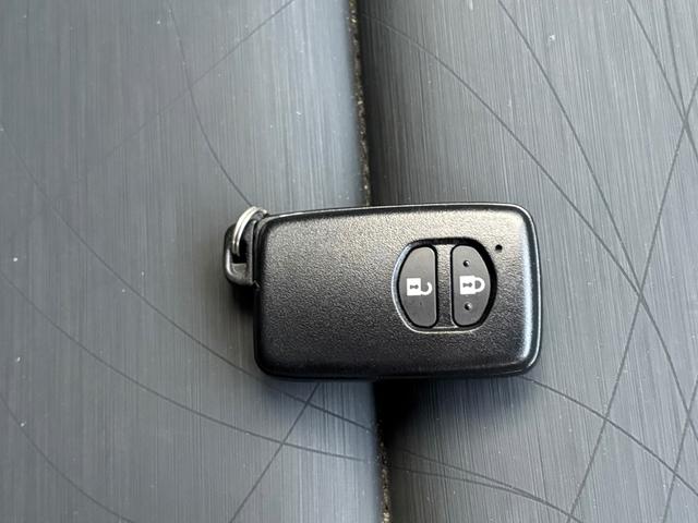 アクア Ｇブラックソフトレザーセレクション　ＳＤナビ　ワンセグＴＶ　スマートキー　ＬＥＤヘッドライト　Ｂｌｕｅｔｏｏｔｈ　クルコン　純正１５インチアルミ　ＥＴＣ（24枚目）