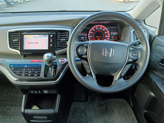 オデッセイ アブソルート・ＥＸ　４ＷＤ　メモリーナビ　フルセグＴＶ　全方位カメラ　フリップダウンモニター　スマートキー　ＬＥＤヘッドライト　衝突軽減ブレーキ　両側パワスラ　Ｂｌｕｅｔｏｏｔｈ　クルコン　純正１７インチアルミ　ＥＴＣ（19枚目）