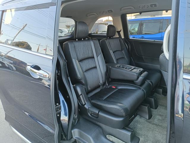 オデッセイ アブソルート・ＥＸ　４ＷＤ　メモリーナビ　フルセグＴＶ　全方位カメラ　フリップダウンモニター　スマートキー　ＬＥＤヘッドライト　衝突軽減ブレーキ　両側パワスラ　Ｂｌｕｅｔｏｏｔｈ　クルコン　純正１７インチアルミ　ＥＴＣ（35枚目）