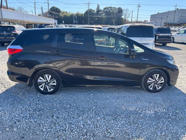 シャトル ハイブリッドＸスタイルエディション　メモリーナビ　ワンセグＴＶ　リアカメラ　スマートキー　ＬＥＤヘッドライト　衝突軽減ブレーキ　Ｂｌｕｅｔｏｏｔｈ　クルコン　純正１５インチ鉄　ＥＴＣ（10枚目）