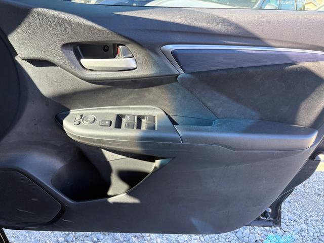 シャトル ハイブリッドＸスタイルエディション　メモリーナビ　ワンセグＴＶ　リアカメラ　スマートキー　ＬＥＤヘッドライト　衝突軽減ブレーキ　Ｂｌｕｅｔｏｏｔｈ　クルコン　純正１５インチ鉄　ＥＴＣ（29枚目）