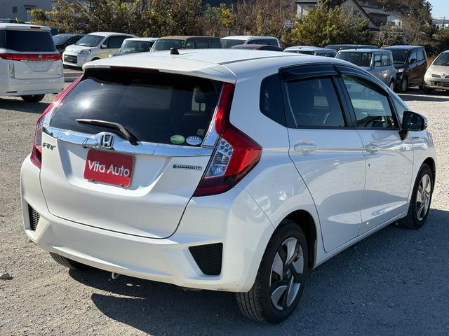 フィットハイブリッド Lパッケージ メモリーナビ フルセグTV リアカメラ スマートキー LEDヘッドライト 衝突軽減ブレーキ Bluetooth クルコン 純正15インチ鉄 ETC(15枚目)