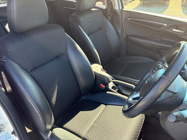 フィットハイブリッド Lパッケージ メモリーナビ フルセグTV リアカメラ スマートキー LEDヘッドライト 衝突軽減ブレーキ Bluetooth クルコン 純正15インチ鉄 ETC(35枚目)