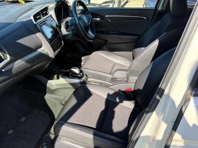 フィットハイブリッド Lパッケージ メモリーナビ フルセグTV リアカメラ スマートキー LEDヘッドライト 衝突軽減ブレーキ Bluetooth クルコン 純正15インチ鉄 ETC(37枚目)