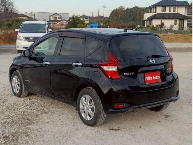 ノート ｅ－パワー　Ｘ　ＳＤナビ　フルセグＴＶ　全方位カメラ　スマートキー　ＬＥＤヘッドライト　衝突軽減ブレーキ　Ｂｌｕｅｔｏｏｔｈ　純正１４インチ鉄　ＥＴＣ（9枚目）