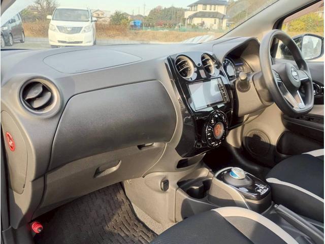 ノート ｅ－パワー　Ｘ　ＳＤナビ　フルセグＴＶ　全方位カメラ　スマートキー　ＬＥＤヘッドライト　衝突軽減ブレーキ　Ｂｌｕｅｔｏｏｔｈ　純正１４インチ鉄　ＥＴＣ（48枚目）