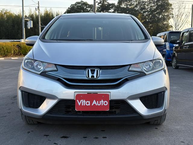 フィットハイブリッド Lパッケージ メモリーナビ フルセグTV リアカメラ スマートキー LEDヘッドライト 衝突軽減ブレーキ 前後ドラレコ Bluetooth クルコン 純正15インチ鉄 ETC(4枚目)