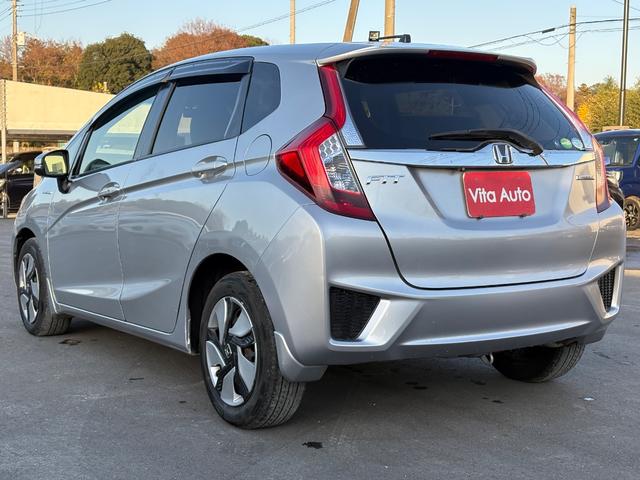 フィットハイブリッド Lパッケージ メモリーナビ フルセグTV リアカメラ スマートキー LEDヘッドライト 衝突軽減ブレーキ 前後ドラレコ Bluetooth クルコン 純正15インチ鉄 ETC(8枚目)