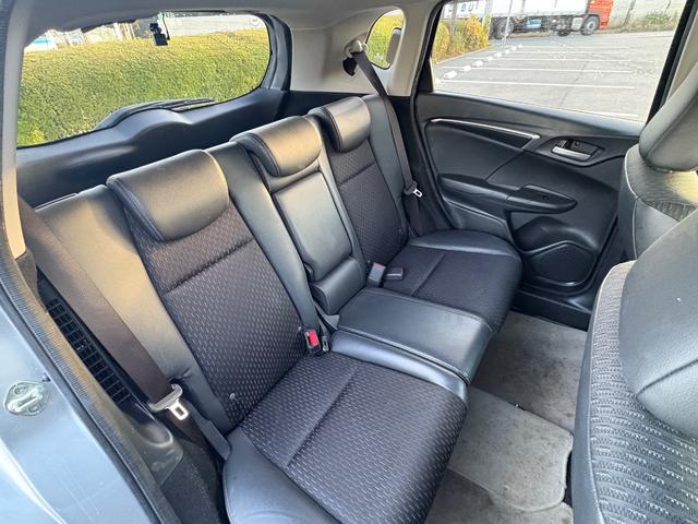 フィットハイブリッド Lパッケージ メモリーナビ フルセグTV リアカメラ スマートキー LEDヘッドライト 衝突軽減ブレーキ 前後ドラレコ Bluetooth クルコン 純正15インチ鉄 ETC(40枚目)