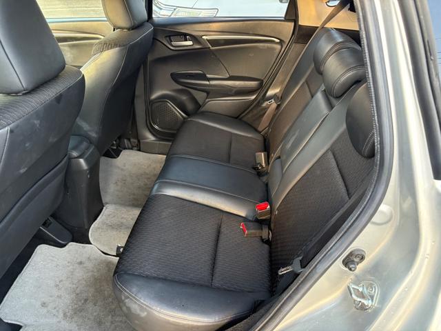 フィットハイブリッド Lパッケージ メモリーナビ フルセグTV リアカメラ スマートキー LEDヘッドライト 衝突軽減ブレーキ 前後ドラレコ Bluetooth クルコン 純正15インチ鉄 ETC(42枚目)