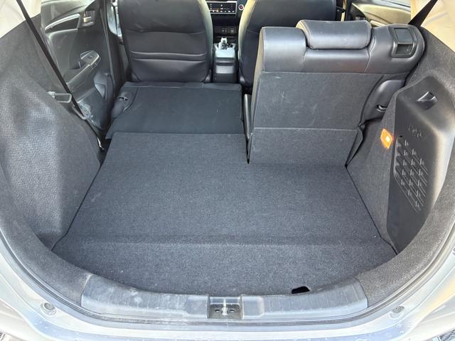 フィットハイブリッド Lパッケージ メモリーナビ フルセグTV リアカメラ スマートキー LEDヘッドライト 衝突軽減ブレーキ 前後ドラレコ Bluetooth クルコン 純正15インチ鉄 ETC(44枚目)