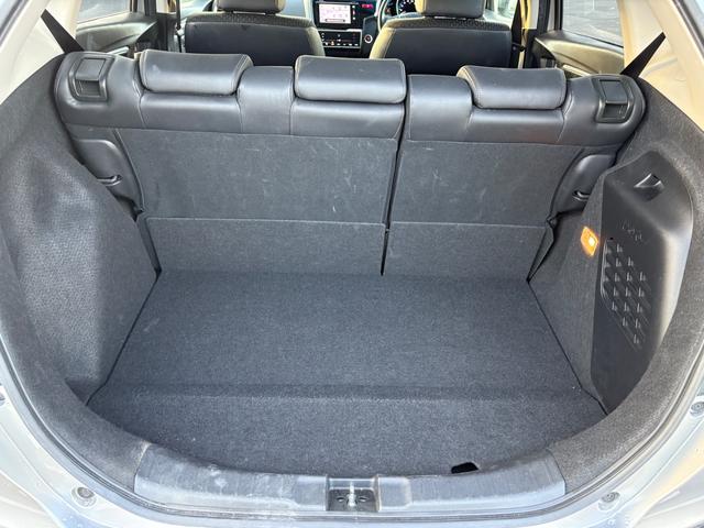 フィットハイブリッド Lパッケージ メモリーナビ フルセグTV リアカメラ スマートキー LEDヘッドライト 衝突軽減ブレーキ 前後ドラレコ Bluetooth クルコン 純正15インチ鉄 ETC(45枚目)