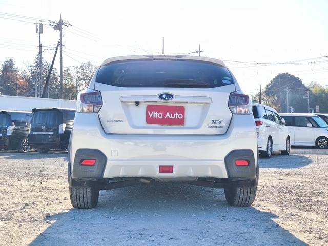 ＸＶハイブリッド ２．０ｉ－Ｌ　アイサイト　４ＷＤ　メモリーナビ　フルセグＴＶ　リアカメラ　スマートキー　ＨＩＤヘッドライト　衝突軽減ブレーキ　革シート　シートヒーター　Ｂｌｕｅｔｏｏｔｈ　ＡＣＣ　純正１７インチアルミ　ＥＴＣ（11枚目）