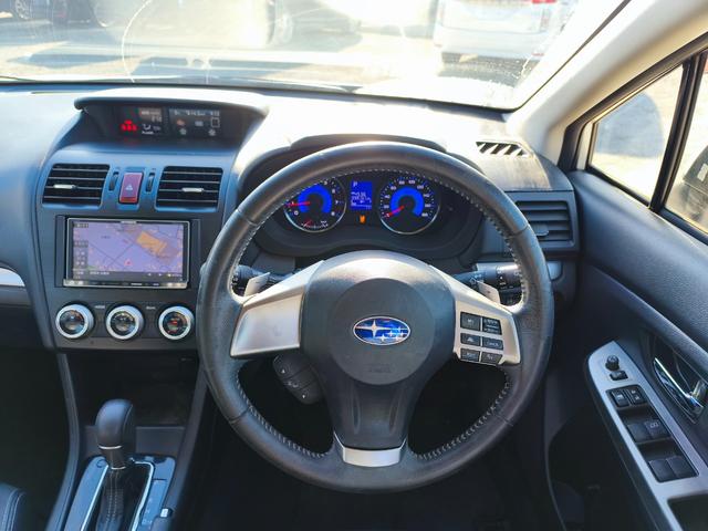 ＸＶハイブリッド ２．０ｉ－Ｌ　アイサイト　４ＷＤ　メモリーナビ　フルセグＴＶ　リアカメラ　スマートキー　ＨＩＤヘッドライト　衝突軽減ブレーキ　革シート　シートヒーター　Ｂｌｕｅｔｏｏｔｈ　ＡＣＣ　純正１７インチアルミ　ＥＴＣ（19枚目）