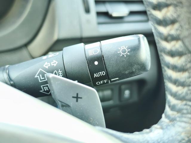 ＸＶハイブリッド ２．０ｉ－Ｌ　アイサイト　４ＷＤ　メモリーナビ　フルセグＴＶ　リアカメラ　スマートキー　ＨＩＤヘッドライト　衝突軽減ブレーキ　革シート　シートヒーター　Ｂｌｕｅｔｏｏｔｈ　ＡＣＣ　純正１７インチアルミ　ＥＴＣ（25枚目）