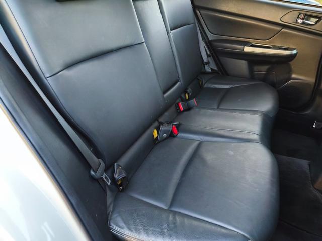 ＸＶハイブリッド ２．０ｉ－Ｌ　アイサイト　４ＷＤ　メモリーナビ　フルセグＴＶ　リアカメラ　スマートキー　ＨＩＤヘッドライト　衝突軽減ブレーキ　革シート　シートヒーター　Ｂｌｕｅｔｏｏｔｈ　ＡＣＣ　純正１７インチアルミ　ＥＴＣ（37枚目）