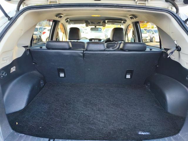ＸＶハイブリッド ２．０ｉ－Ｌ　アイサイト　４ＷＤ　メモリーナビ　フルセグＴＶ　リアカメラ　スマートキー　ＨＩＤヘッドライト　衝突軽減ブレーキ　革シート　シートヒーター　Ｂｌｕｅｔｏｏｔｈ　ＡＣＣ　純正１７インチアルミ　ＥＴＣ（39枚目）