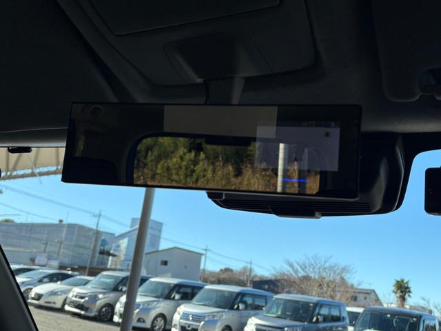 デリカD:2 カスタムハイブリッドSV 全方位カメラパッケージ メモリーナビ フルセグTV リアカメラ フリップダウンモニター スマートキー LEDヘッドライト 衝突軽減ブレーキ 両側パワスラ 前後ドラレコ シートヒーター クルコン 社外15インチアルミ ETC(30枚目)