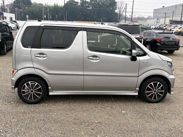 ワゴンＲ ハイブリッドＦＺ　ＨＤＤナビ　リアカメラ　スマートキー　ＨＩＤヘッドライト　衝突軽減ブレーキ　Ｂｌｕｅｔｏｏｔｈ　社外１４インチアルミ　ＥＴＣ（10枚目）