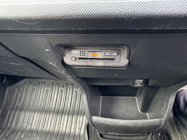 フリードスパイクハイブリッド ジャストセレクション メモリーナビ フルセグTV リアカメラ スマートキー HIDヘッドライト 両側パワスラ Bluetooth クルコン 純正15インチアルミ ETC(25枚目)