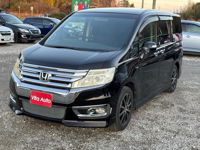 ステップワゴンスパーダ Ｚ　メモリーナビ　フルセグＴＶ　リアカメラ　スマートキー　ＬＥＤヘッドライト　両側パワスラ　社外１６インチアルミ　ＥＴＣ（5枚目）