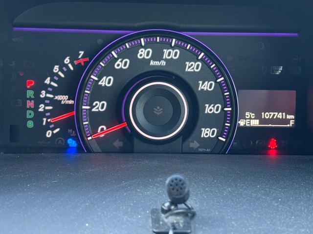 ステップワゴンスパーダ Ｚ　メモリーナビ　フルセグＴＶ　リアカメラ　スマートキー　ＬＥＤヘッドライト　両側パワスラ　社外１６インチアルミ　ＥＴＣ（32枚目）