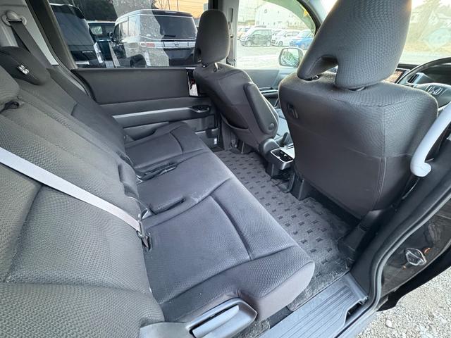 ステップワゴンスパーダ Ｚ　メモリーナビ　フルセグＴＶ　リアカメラ　スマートキー　ＬＥＤヘッドライト　両側パワスラ　社外１６インチアルミ　ＥＴＣ（35枚目）