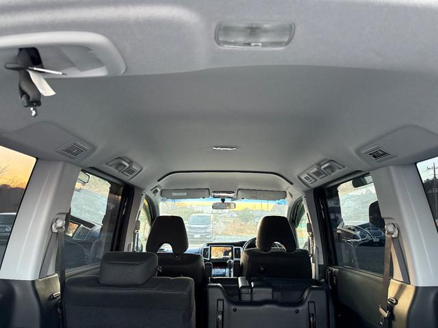 ステップワゴンスパーダ Ｚ　メモリーナビ　フルセグＴＶ　リアカメラ　スマートキー　ＬＥＤヘッドライト　両側パワスラ　社外１６インチアルミ　ＥＴＣ（38枚目）