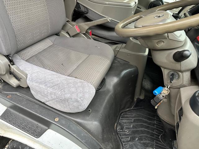 アトラストラック フルスーパーローＤＸ　ＡＣ　ＰＳ　ＰＷ　エアＢ　ナビ　ＥＴＣ　三方開（18枚目）