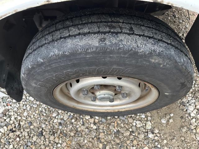 アトラストラック フルスーパーローＤＸ　ＡＣ　ＰＳ　ＰＷ　エアＢ　ナビ　ＥＴＣ　三方開（28枚目）