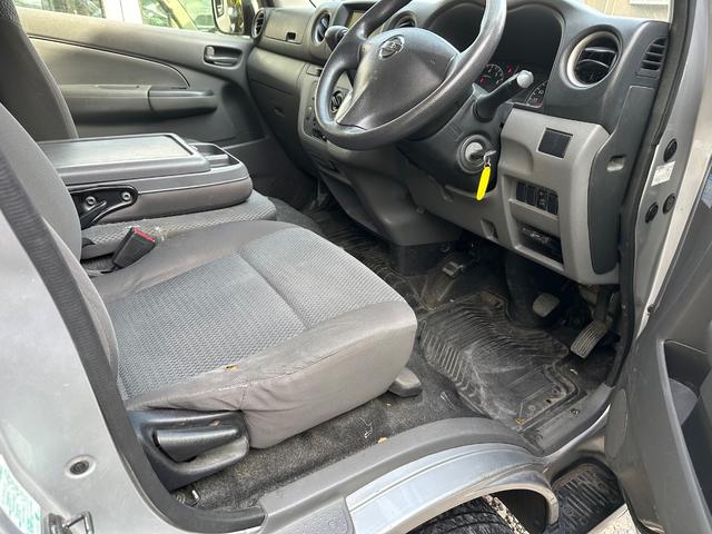 ＮＶ３５０キャラバンバン ロングＤＸ　ＡＣ　ＰＳ　ＰＷ　エアＢ　純正ナビ　ＥＴＣ（12枚目）