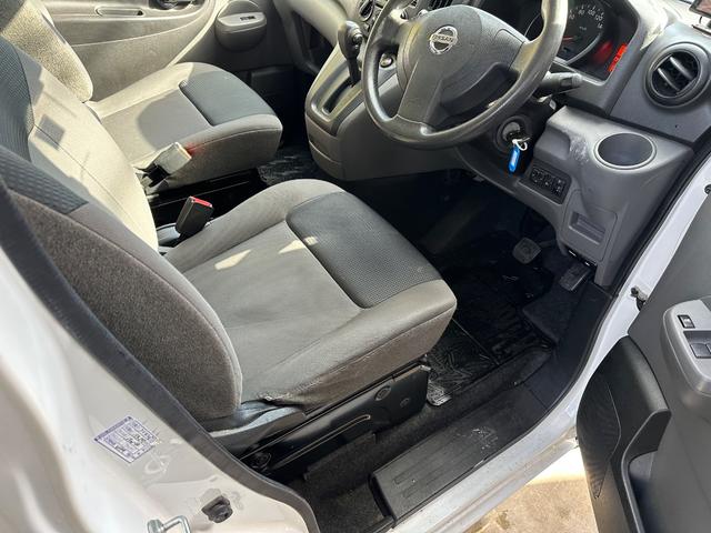 ＮＶ２００バネットバン ＶＸ　ＡＣ　ＰＳ　ＰＷ　バックモニター　エアＢ（18枚目）