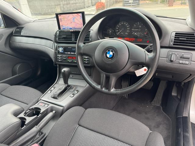 ３シリーズ ３１８Ｃｉ　後期モデル／キーレス／ナビ／ＥＴＣ／サンルーフ／純正アルミ（22枚目）