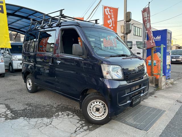 ハイゼットカーゴ ＤＸ　平成２９年式・走行距離２５０００ｋｍ・７インチナビ・ＥＴＣ車載器・ルーフキャリア・タイヤ残あり・マニュアルヒーター・マニュアルエアコン・キーレス・エアバック・リクライニングシート・１カ月無償保証（3枚目）