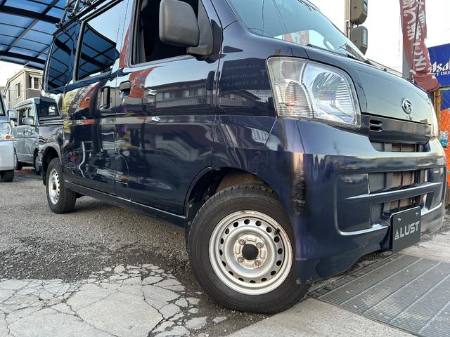ハイゼットカーゴ ＤＸ　平成２９年式・走行距離２５０００ｋｍ・７インチナビ・ＥＴＣ車載器・ルーフキャリア・タイヤ残あり・マニュアルヒーター・マニュアルエアコン・キーレス・エアバック・リクライニングシート・１カ月無償保証（17枚目）