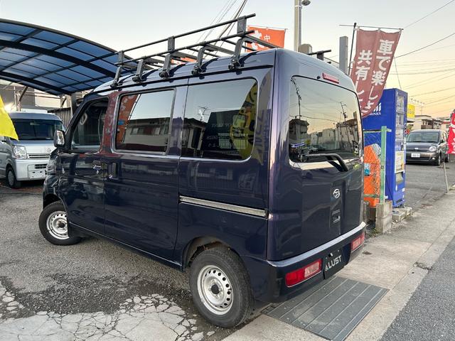 ハイゼットカーゴ ＤＸ　平成２９年式・走行距離２５０００ｋｍ・７インチナビ・ＥＴＣ車載器・ルーフキャリア・タイヤ残あり・マニュアルヒーター・マニュアルエアコン・キーレス・エアバック・リクライニングシート・１カ月無償保証（55枚目）