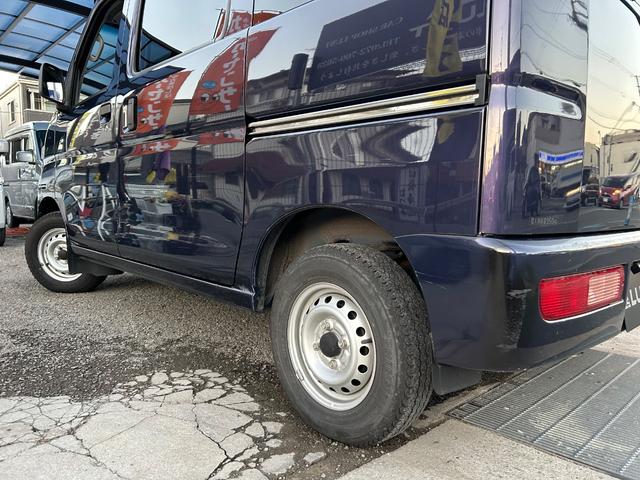 ハイゼットカーゴ ＤＸ　平成２９年式・走行距離２５０００ｋｍ・７インチナビ・ＥＴＣ車載器・ルーフキャリア・タイヤ残あり・マニュアルヒーター・マニュアルエアコン・キーレス・エアバック・リクライニングシート・１カ月無償保証（71枚目）