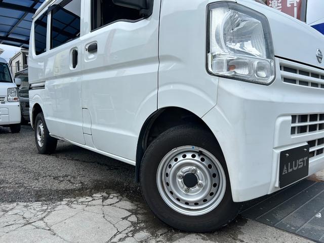 ＮＶ１００クリッパーバン ＤＸ　平成２７年式・走行距離５７０００ｋｍ・７インチナビゲーション・テレビ・ＴＶ・Ｂｌｕｅｔｏｏｔｈ・ラジオ・バックカメラ・ＥＴＣ車載器・ＣＦカーゴマット・キーレス・パワステ・マニュアルエアコン・ヒーター（13枚目）