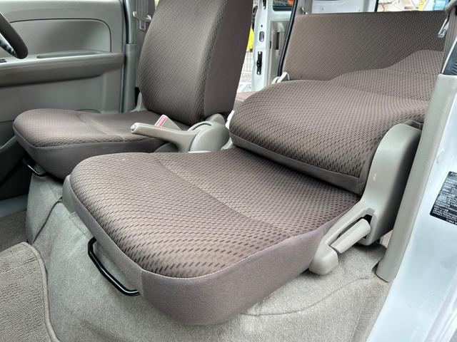 ＮＶ１００クリッパーバン ＤＸ　平成２７年式・走行距離５７０００ｋｍ・７インチナビゲーション・テレビ・ＴＶ・Ｂｌｕｅｔｏｏｔｈ・ラジオ・バックカメラ・ＥＴＣ車載器・ＣＦカーゴマット・キーレス・パワステ・マニュアルエアコン・ヒーター（47枚目）