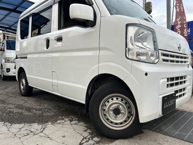 ＮＶ１００クリッパーバン ＤＸ　ＧＬセーフティパッケージ　令和１年式・走行距離８４０００ｋｍ・事業用登録可・キーレス・オーバーヘッドシェルフ・衝突軽減ブレーキ・電動格納式ドアミラー・パワーウィンドウ・リクライニングシート・クリアランスソナー・１カ月無償保証（13枚目）
