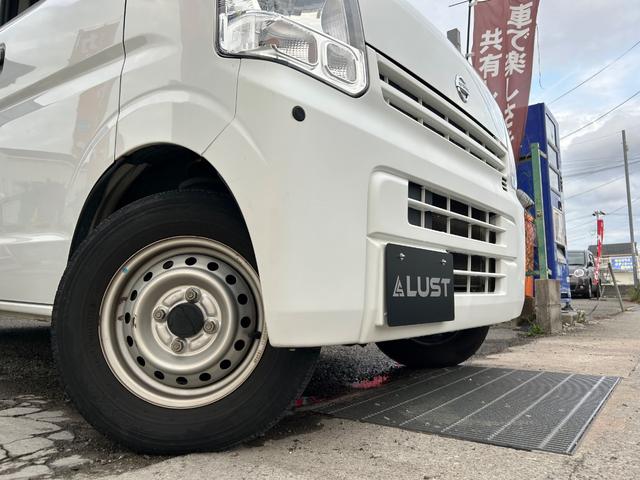 ＮＶ１００クリッパーバン ＤＸ　ＧＬセーフティパッケージ　令和１年式・走行距離８４０００ｋｍ・事業用登録可・キーレス・オーバーヘッドシェルフ・衝突軽減ブレーキ・電動格納式ドアミラー・パワーウィンドウ・リクライニングシート・クリアランスソナー・１カ月無償保証（23枚目）