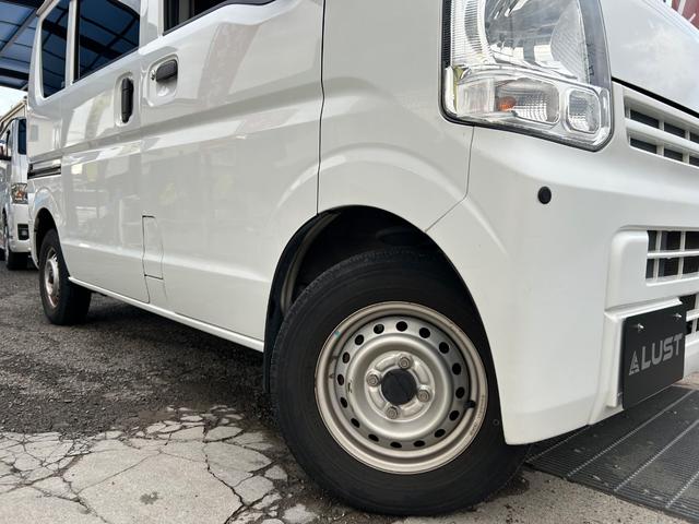 ＮＶ１００クリッパーバン ＤＸ　ＧＬセーフティパッケージ　令和１年式・走行距離８４０００ｋｍ・事業用登録可・キーレス・オーバーヘッドシェルフ・衝突軽減ブレーキ・電動格納式ドアミラー・パワーウィンドウ・リクライニングシート・クリアランスソナー・１カ月無償保証（25枚目）