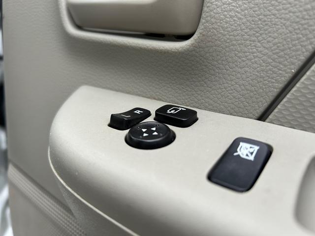 ＮＶ１００クリッパーバン ＤＸ　ＧＬセーフティパッケージ　令和１年式・走行距離８４０００ｋｍ・事業用登録可・キーレス・オーバーヘッドシェルフ・衝突軽減ブレーキ・電動格納式ドアミラー・パワーウィンドウ・リクライニングシート・クリアランスソナー・１カ月無償保証（33枚目）