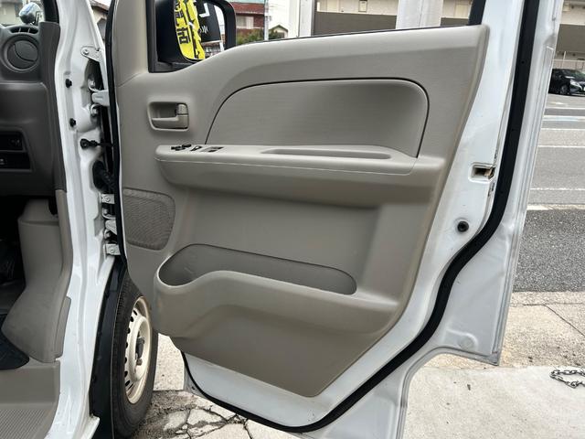 ＮＶ１００クリッパーバン ＤＸ　ＧＬセーフティパッケージ　令和１年式・走行距離８４０００ｋｍ・事業用登録可・キーレス・オーバーヘッドシェルフ・衝突軽減ブレーキ・電動格納式ドアミラー・パワーウィンドウ・リクライニングシート・クリアランスソナー・１カ月無償保証（36枚目）