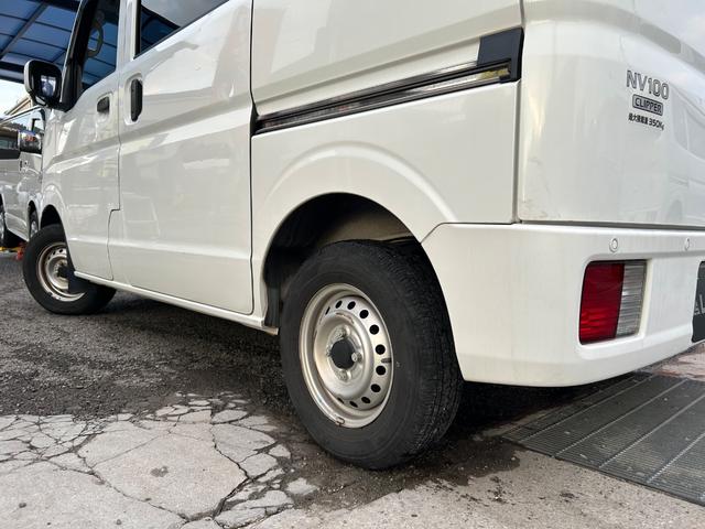 ＮＶ１００クリッパーバン ＤＸ　ＧＬセーフティパッケージ　令和１年式・走行距離８４０００ｋｍ・事業用登録可・キーレス・オーバーヘッドシェルフ・衝突軽減ブレーキ・電動格納式ドアミラー・パワーウィンドウ・リクライニングシート・クリアランスソナー・１カ月無償保証（62枚目）