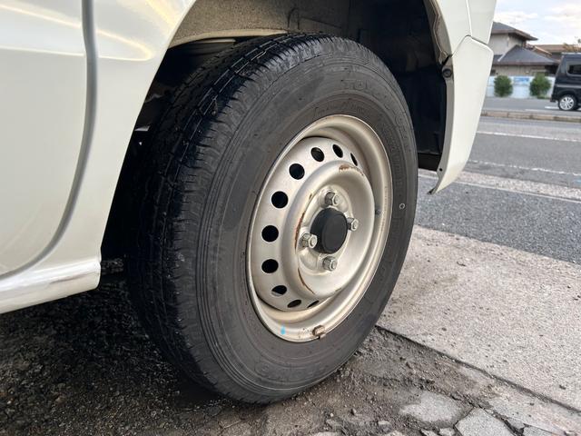 ＮＶ１００クリッパーバン ＤＸ　ＧＬセーフティパッケージ　令和１年式・走行距離８４０００ｋｍ・事業用登録可・キーレス・オーバーヘッドシェルフ・衝突軽減ブレーキ・電動格納式ドアミラー・パワーウィンドウ・リクライニングシート・クリアランスソナー・１カ月無償保証（69枚目）