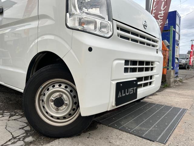 ＮＶ１００クリッパーバン ＤＸ　ＧＬセーフティパッケージ　令和１年式・走行距離８４０００ｋｍ・事業用登録可・キーレス・オーバーヘッドシェルフ・衝突軽減ブレーキ・電動格納式ドアミラー・パワーウィンドウ・リクライニングシート・クリアランスソナー・１カ月無償保証（77枚目）