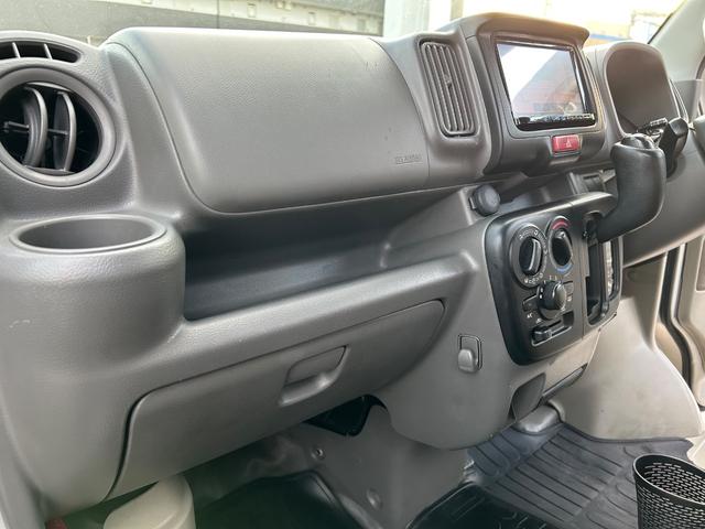 ＮＶ１００クリッパーバン ＤＸ　ＧＬエマージェンシーブレーキパッケージ　平成２９年式・走行距離７９０００ｋｍ・７インチナビゲーション・ＴＶ・テレビ・バックカメラ・ＥＴＣ車載器・事業用登録可・キーレスエントリー・パワーウィンドウ・パワステ・助手席側エアバック・１カ月無償保証（39枚目）