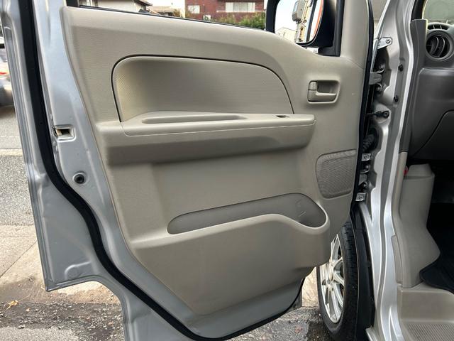 ＮＶ１００クリッパーバン ＤＸ　ＧＬエマージェンシーブレーキパッケージ　平成２９年式・走行距離７９０００ｋｍ・７インチナビゲーション・ＴＶ・テレビ・バックカメラ・ＥＴＣ車載器・事業用登録可・キーレスエントリー・パワーウィンドウ・パワステ・助手席側エアバック・１カ月無償保証（40枚目）